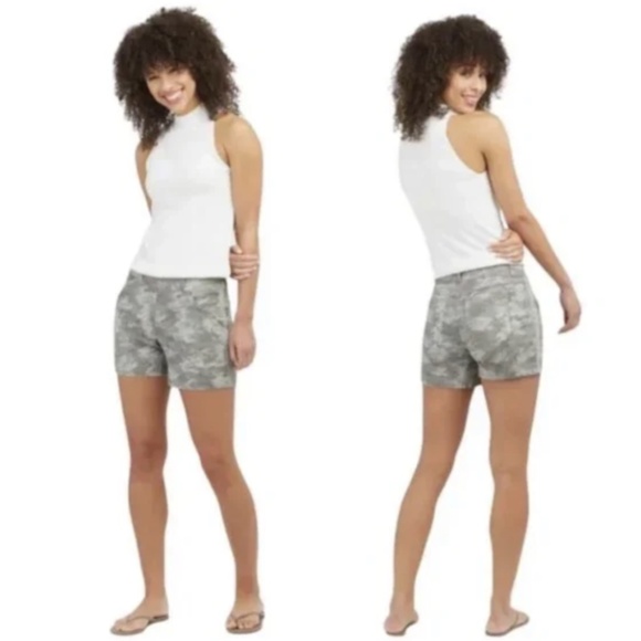 SPANX Stone Wash Camo Stretch Twill Short XS - Picture 4 of 5